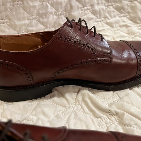 Allen Edmonds Men\'s Fifth Avenue style Cap Toe Oxford